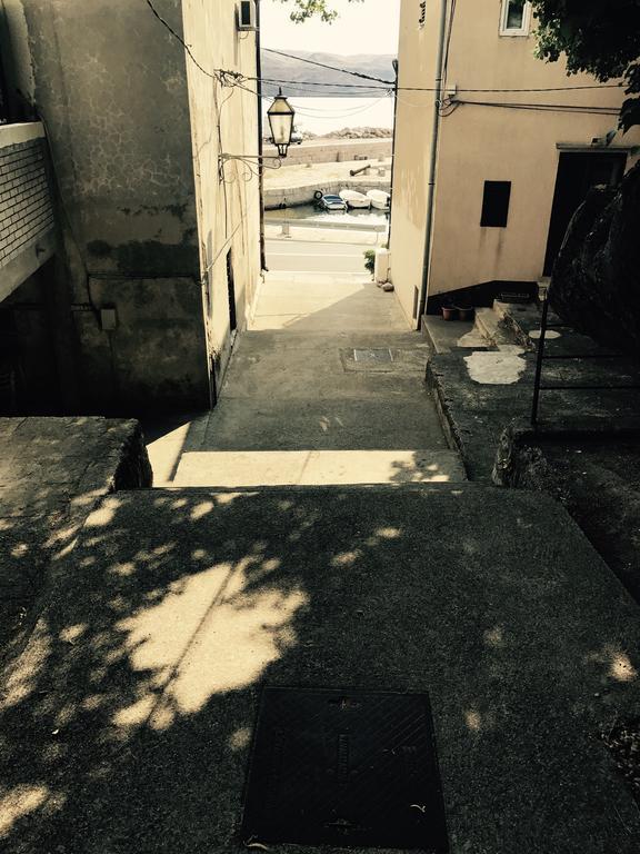 Studio Apartmani Kremic Karlobag Dış mekan fotoğraf